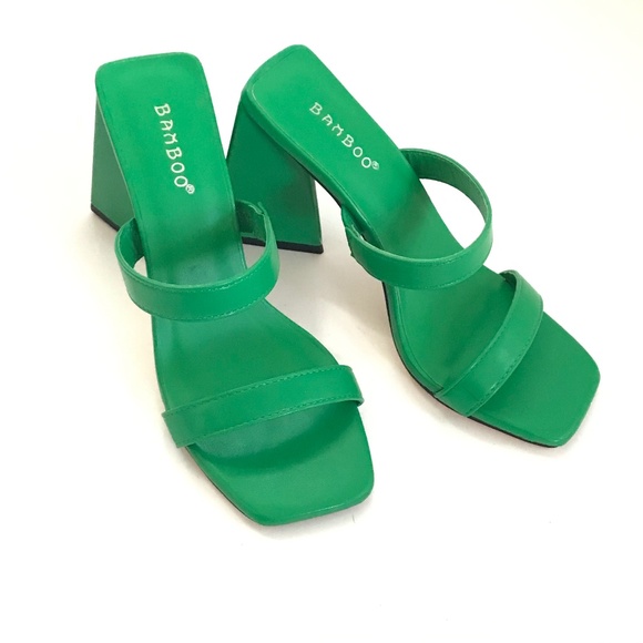 BAMBOO Premiere Slip On Triangle Heeled Mule Sandal Shoe Green Women’s Size 6.5 - Picture 1 of 16